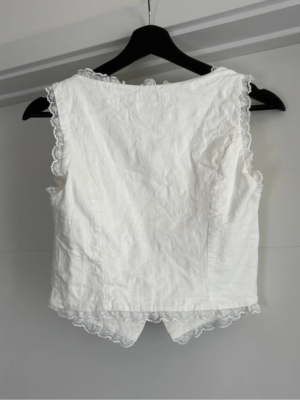 Princess Polly Silvanna Lace Trim Crop Top Tank - Picture 5 of 7